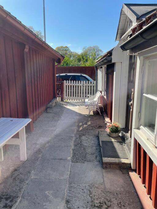 Historisk Charm I Hjaertat Av Gamla Stan Kalmar Villa Bagian luar foto